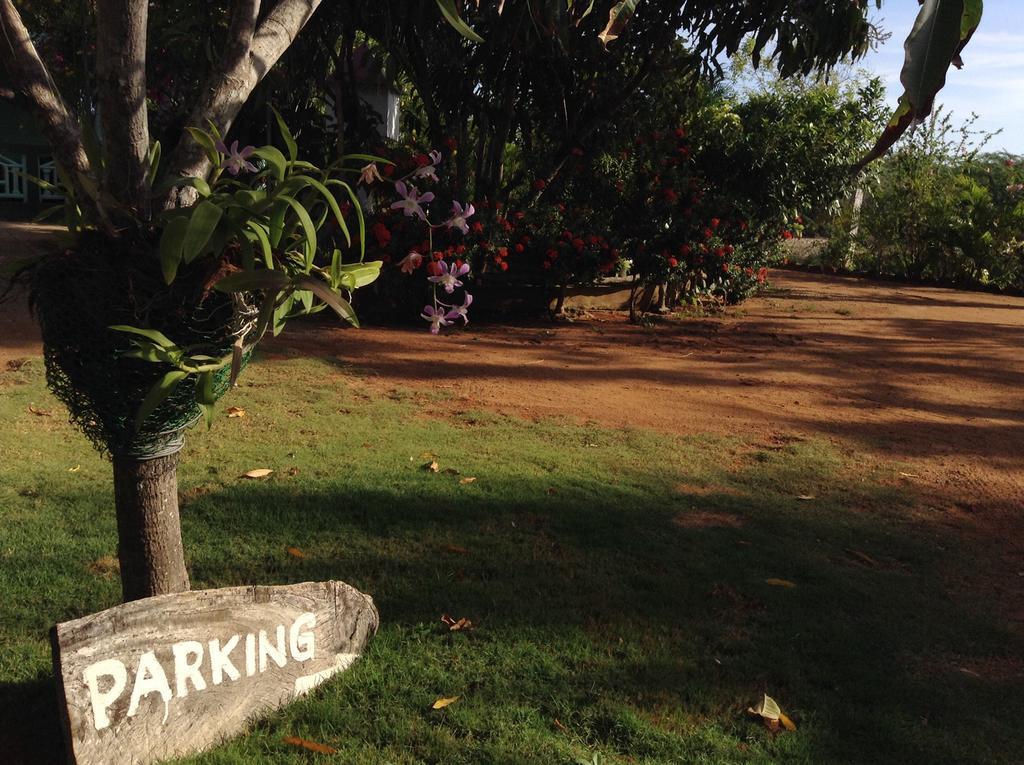 Lagoon Inn Hambantota Luaran gambar
