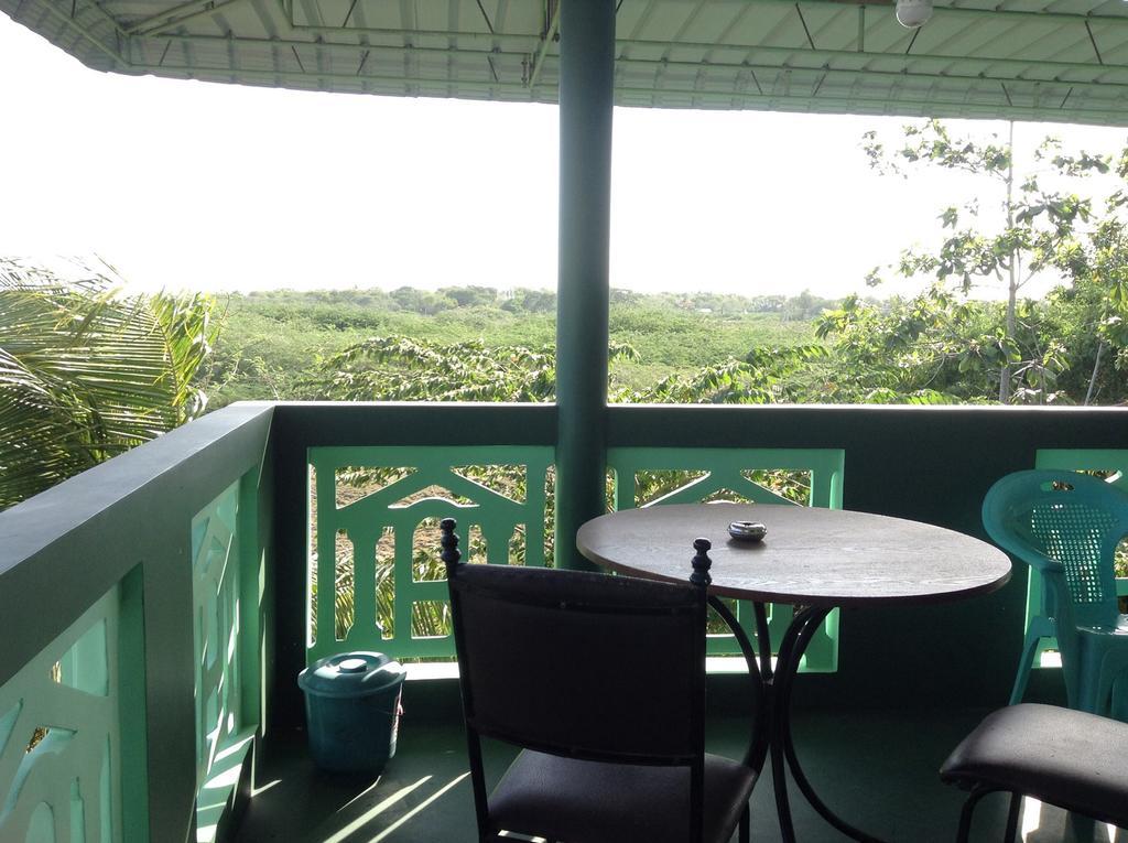 Lagoon Inn Hambantota Luaran gambar